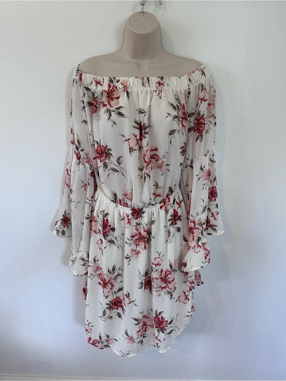 Women’s Off-Shoulder Floral Dress in White and Rose